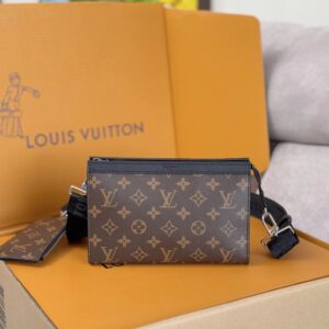 LV Pochette Voyage Monogram Clutch Toiletry Bag